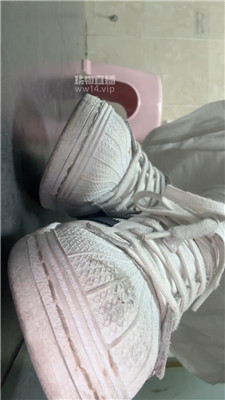 【咬猫】带女朋友吃屎    250921-17