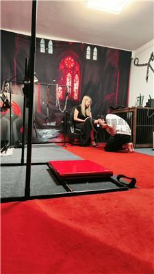 【苏苏女王】女王崇拜仪式-囚禁狗笼 JS251001-23