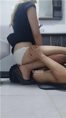 【苏苏女王】笼中训狗，贱狗有了新头套 JS251023-24