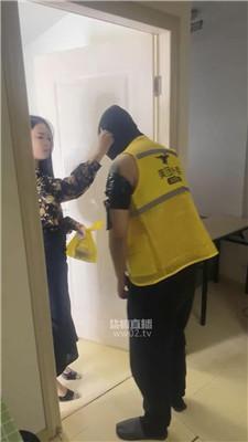 【恩恩】惩罚迟到外卖小哥 JS251024-10