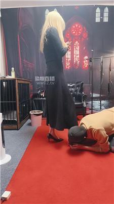 【苏苏】藤条狠抽跑骚狗 JS251026-29