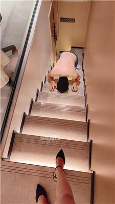 【暴力柚子】挑战玉足超强深喉 JS251109-42