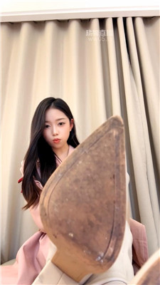 【妮可】厚光腿白靴流J场    251108-19