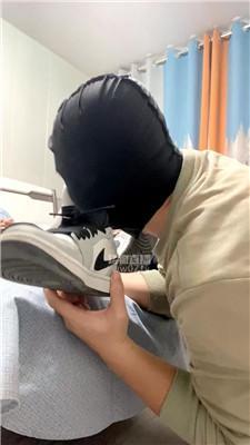 【足彩馆】沉浸式-清理学生的鞋袜 JS251123-14