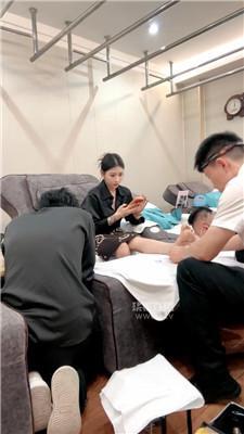 【苏御大人】沐足店公开调教双M bf59709