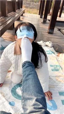 【宇王】户外-白袜恋足舔 JS251210-38