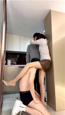 【Jony Z】情侣主狂虐骚绿帽 JS251211-27