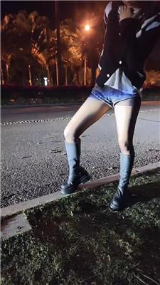 【萝莉收割机】长靴美腿车内挑逗 JS251219-15