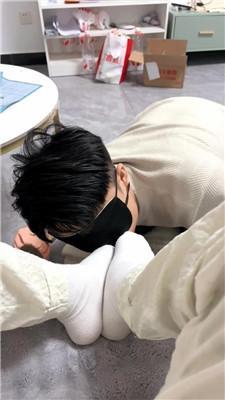 【丸佳】品尝白袜酸臭脚 JS251225-3