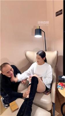 【可可夫妻】情侣主美腿踩喂食 bf60100