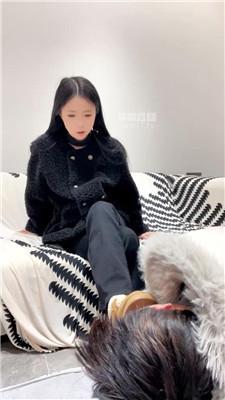 【双子】雪地靴踩地毯奴  JS251227-27