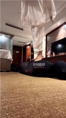 【簌簌大人】铆钉高跟全体重踩  JS251228-45