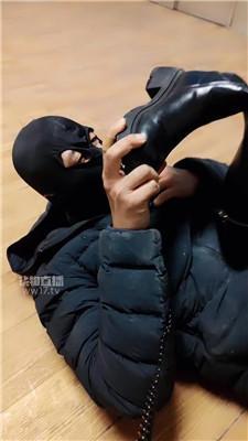 【奈奈】白袜踩脚垫奴 JS260105-34