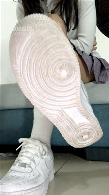 【爱可】脏鞋底白棉袜    260114-3