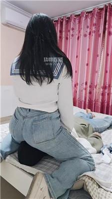 【静怡】坐脸强制窒息 JS260127-31