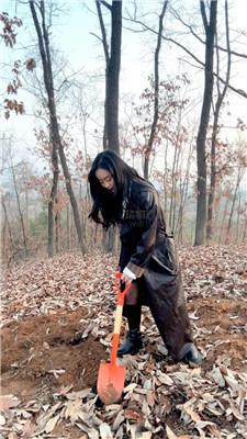 【芊芊】户外活埋调狗狗 bf60948