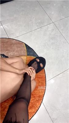 【薇薇】黑丝玩虐废物奴 JS260203-35