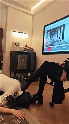 【上海双S简梨】双主瑜伽裤白袜羞辱 JS260314-31