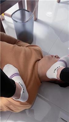 【淘淘】高跟插嘴-白袜辱-囚禁狗笼 JS260317-19