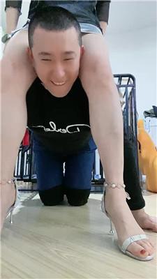 【淘淘】关狗笼-强迫圣水 JS260318-12