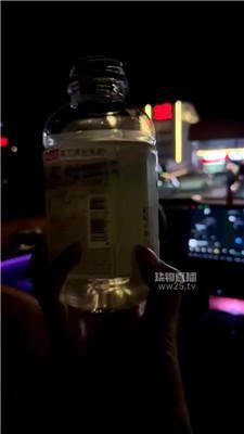 【短发S】车内玉足挑逗司机 JS260319-23