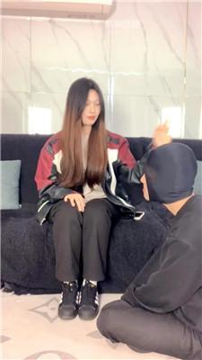 【女生也能很暴力】08女神阿迪板鞋白袜虐 JS260326-18