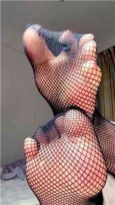 【乔乔在这里】早些真男人网袜场 260329-8